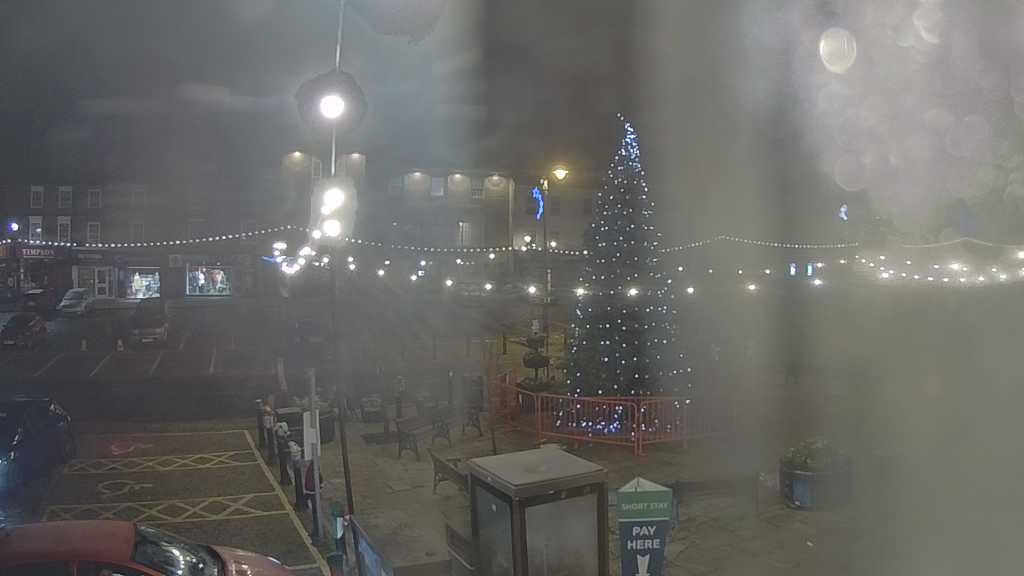 Thirsk webcam overlooking the Market Place